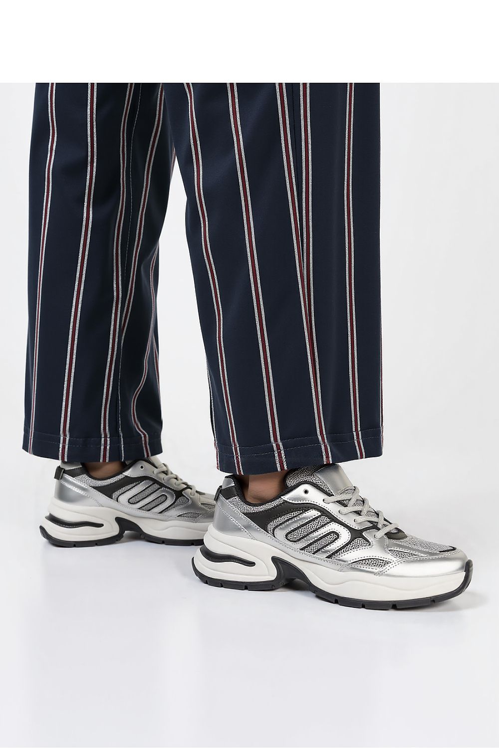 Sport Shoes model 210209 Inello