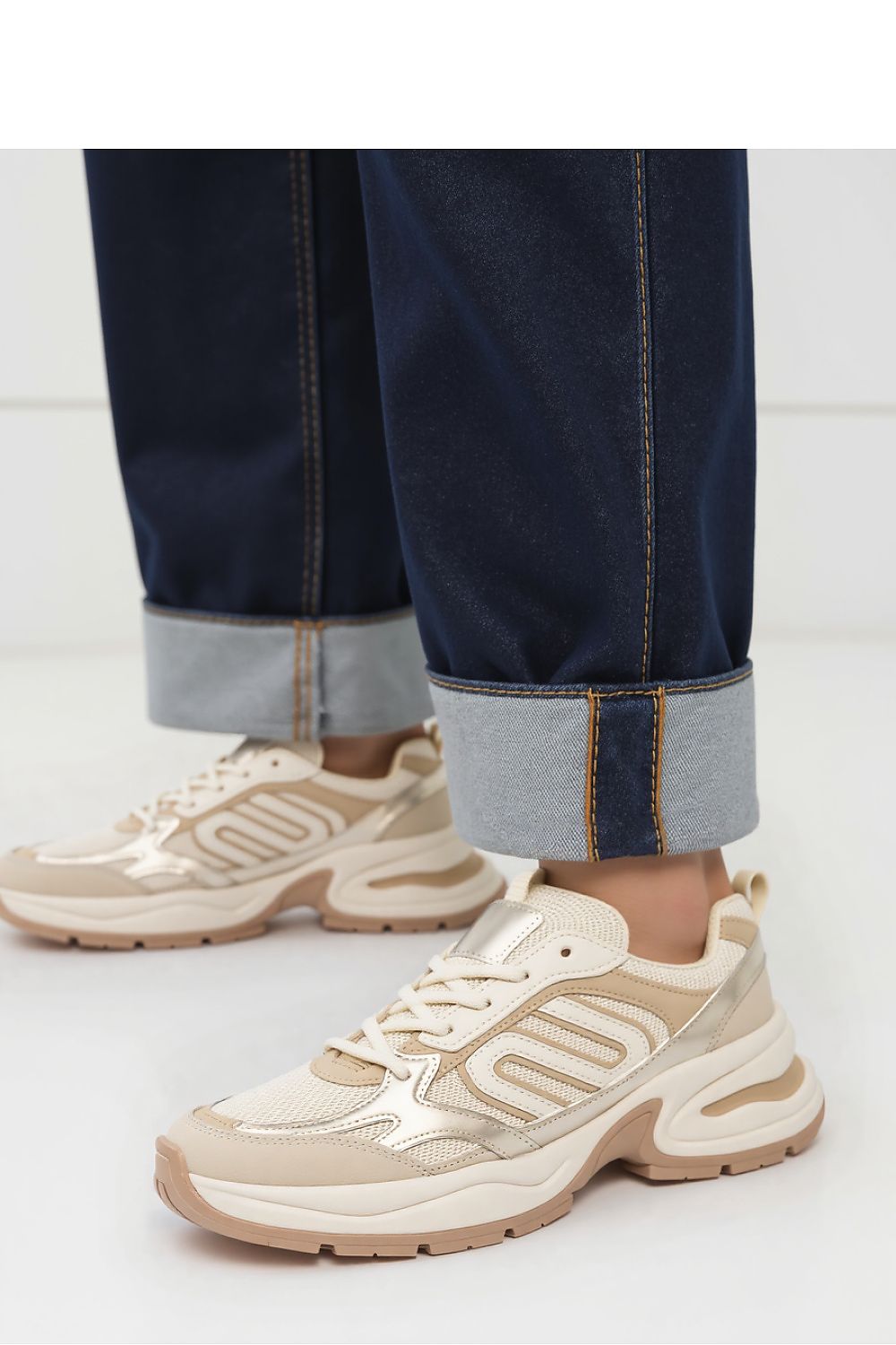  Sport Shoes model 210211 Inello 